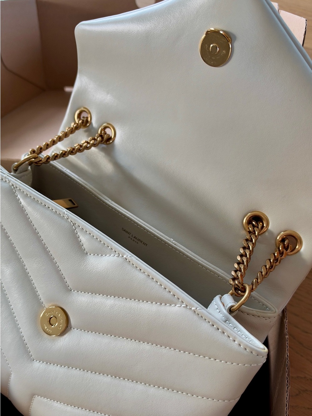 Saint Laurent small loulou Shoulder Bag with Gold Hardware in cream soft - Picture 9 of 12